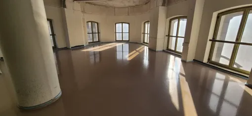 Chape Liquide Masson : fin du chantier de coulage de chape liquide à Lyon – Place des Cordeliers, Roanne, Chape Liquide Masson