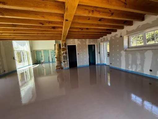 Entreprise de chape liquide à Roanne : une solution pour les constructeurs de maisons individuelles, Roanne, Chape Liquide Masson