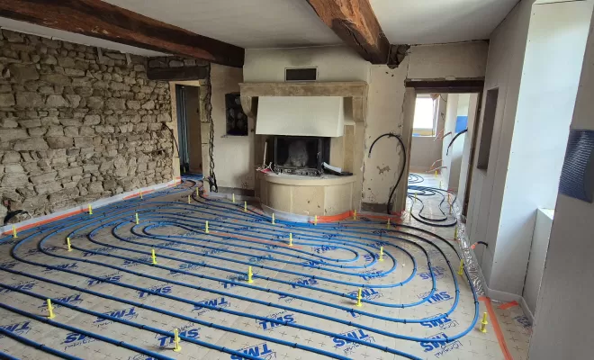 coolage d'une chape liquide anhydrite Thermi Max sur plancher chauffant par chape liquide masson, Roanne, Chape Liquide Masson
