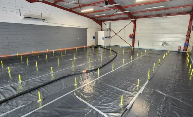 Rénovation de magasin à Feurs avec une chape liquide anhydrite Thermio max, Roanne, Chape Liquide Masson