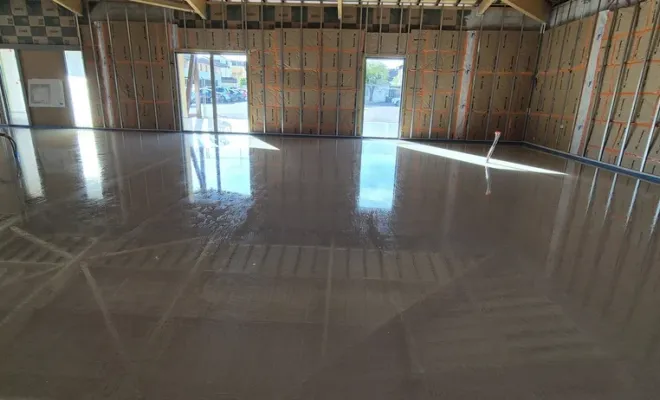 Pose d'isolant de sol et chape liquide pour une pharmacie à Marcigny, Roanne, Chape Liquide Masson