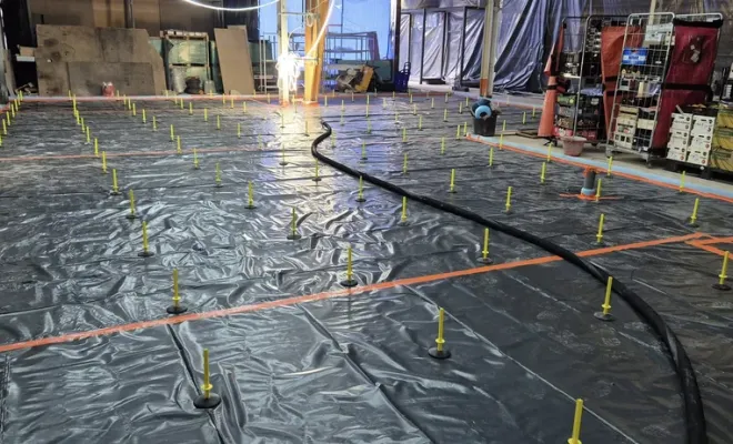 Chape Liquide Masson : fin du chantier de coulage de chape liquide à Lyon – Place des Cordeliers, Roanne, Chape Liquide Masson