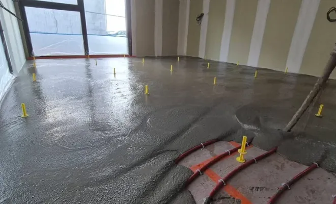 Coulage d’une chape liquide ciment C30 Cemexa à Amplepuis, Roanne, Chape Liquide Masson